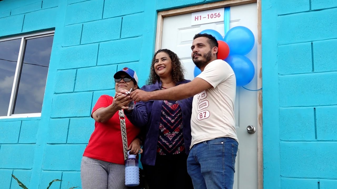 100 nuevas familias reciben su vivienda en urbanización Camino del Río ...