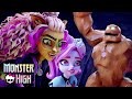 Clawdeen Leads the Were Pack to Pass Their Midterms! | Monster High