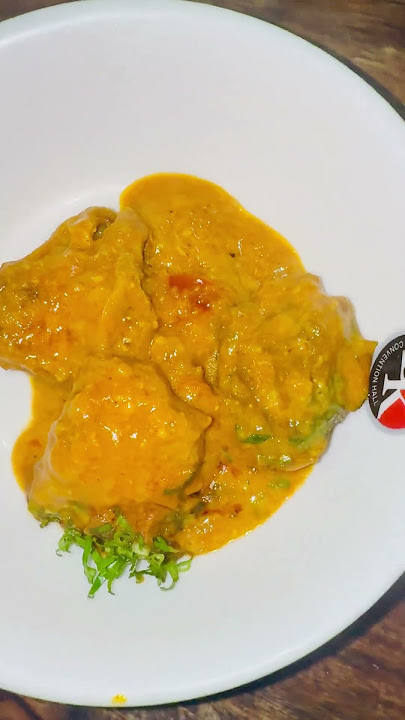 Xonim hojatxonaga kirdi Xonim hojatxonaga kirdi