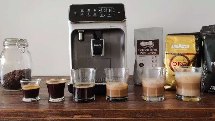 Café como el de las cafeterías sin salir de casa con la cafetera  superautomática Philips rebajada hoy en