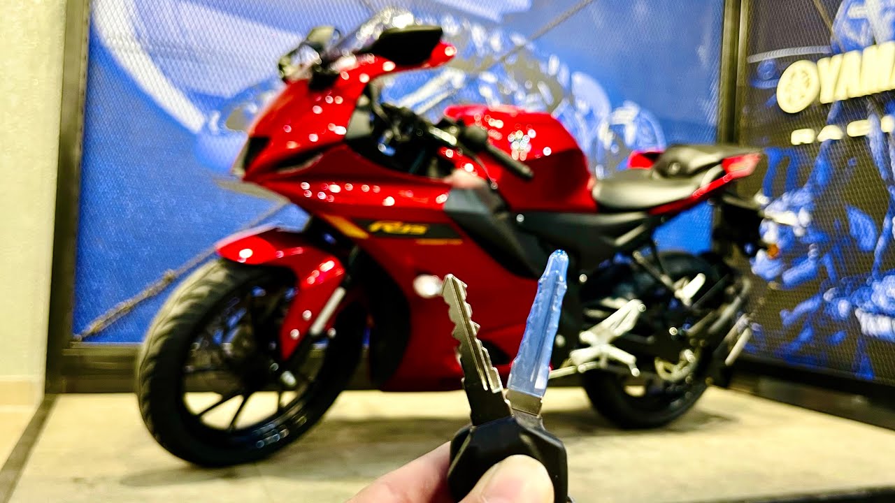 2024 Yamaha R15 V4.0 New Model Red Colour : Detailed Walkaround Review | On Road Price