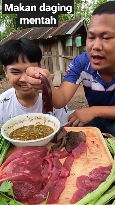 BERANI MAKAN DAGING MENTAH #shorts #shortvideo #viralshorts