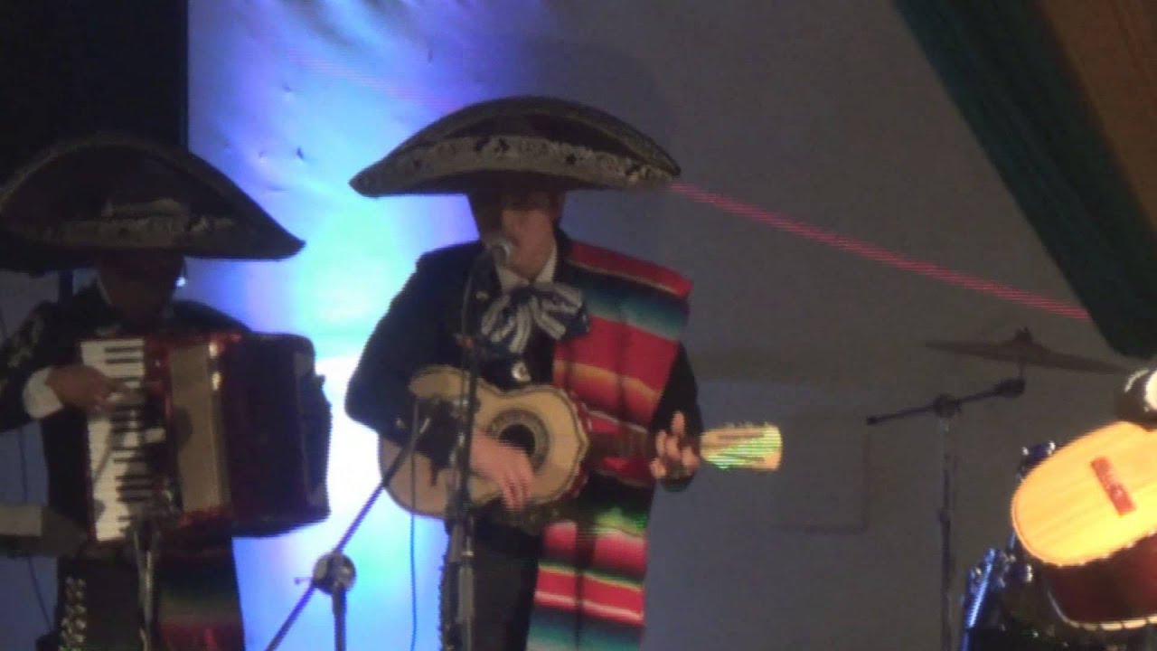 Pa Todo El Año - Mariachi Tierra Nueva - YouTube