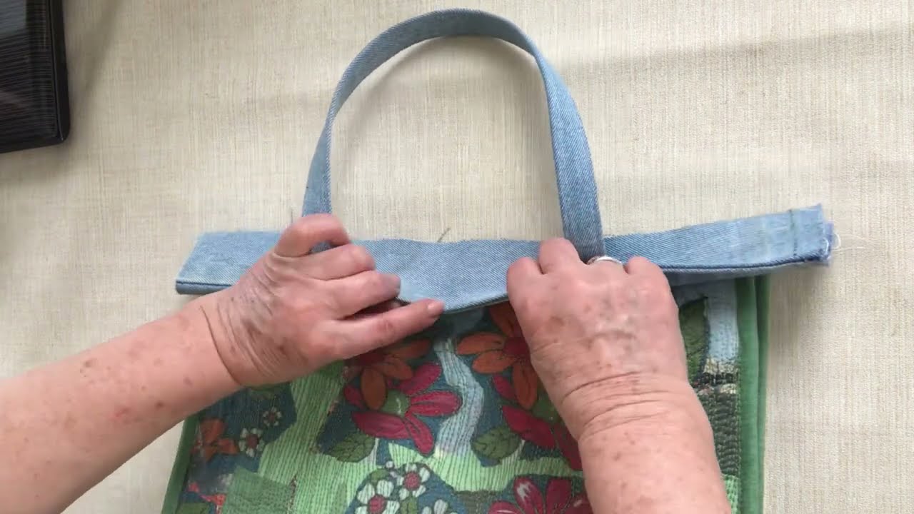 Джинсы + пицца! Получилась очень удобная сумка!