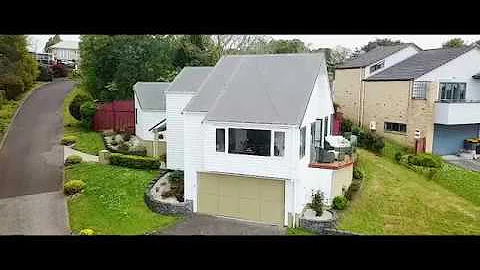 SOLD 4 St Thomas More Lane Glenfield, presented by...