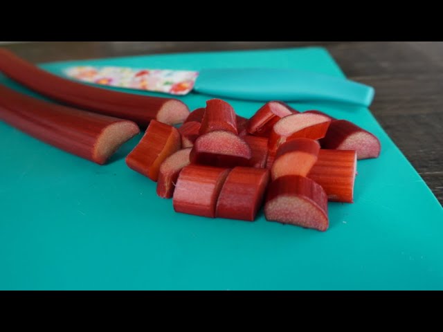 How to <mark style="font-weight:bold;">Freeze Rhubarb; Food Preservation