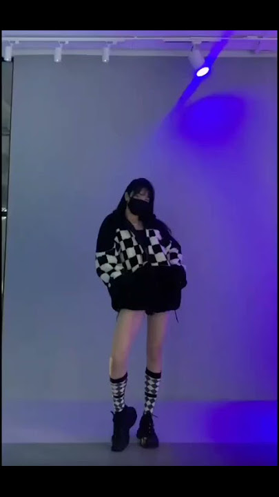 CL (2NE1) - '(MTBD)' dance cover #miacover