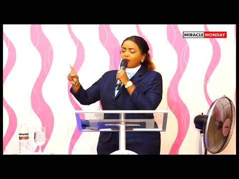 Secrets of a Giant Killer by Rev Lucy Natasha