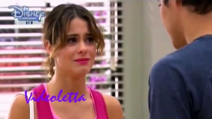 Violetta va Leon rus tilida opish va jinsiy aloqa