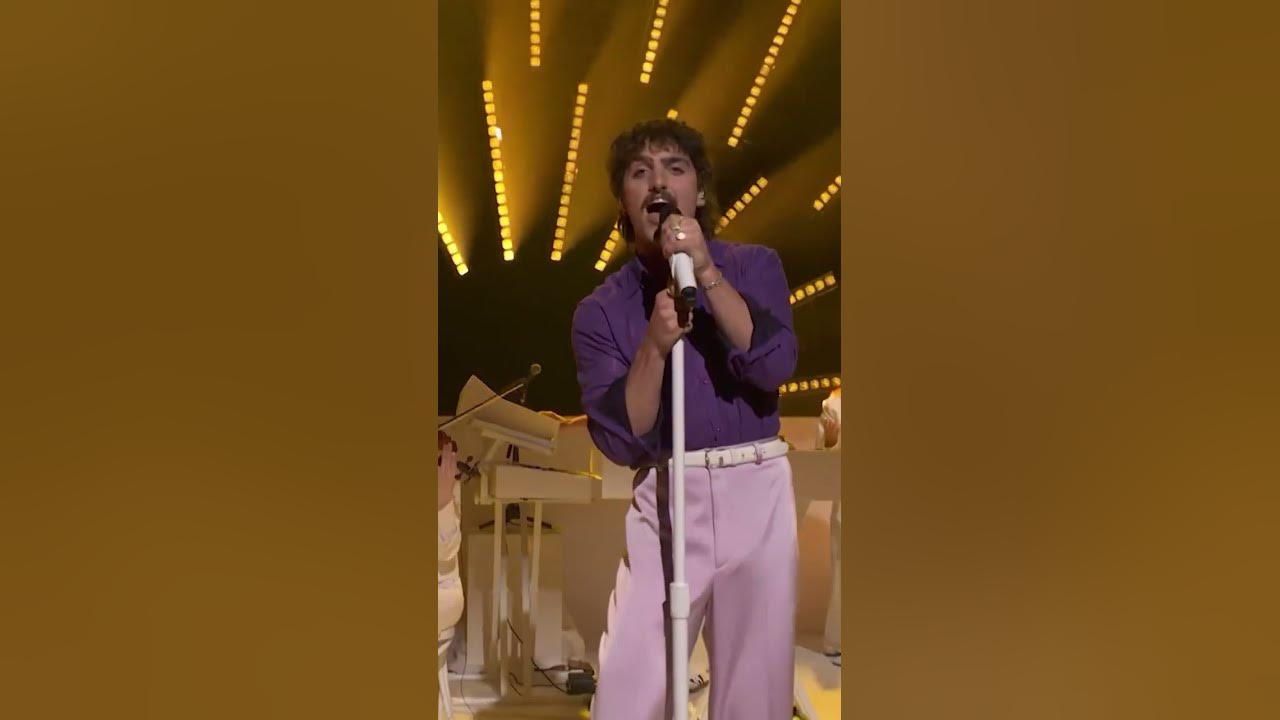 Benson Boone smashed his performance of ‘Sorry I’m Here For Someone Else’ on SNL 🤯
