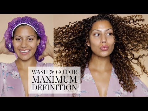 Wet Plop for Ultra Defined Curls & ZERO Frizz! - 동영상