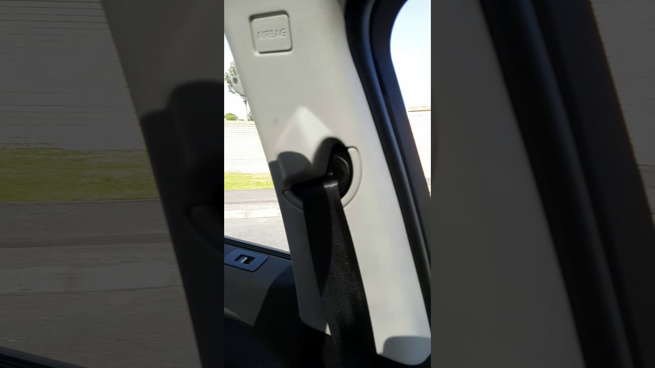Discovery Sport B Pillar rattles YouTube