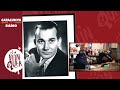 EL BÚNQUER: Denholm Elliott (2x181). Entrem a la recta final de la temporada! Només falten 4 biografies per explicar! La d’avui és del senyor Denholm Elliott, un actor britànic que va ser guardonat amb l’Ordre de l’Imperi Britànic per la seva trajectòria artística. I què té d’especial? Potser alguns sfx got trencat, com a molt… oi que penseu això? L’Elliott va servir a la Royal Air Force durant la Segona Guerra Mundial i va ser abatut i capturat pels nazis! Després es va retirar a Eivissa i va abraçar la vida hippy de l’illa, amb tot el que això comporta: excessos, malalties de transmissió sexual i… compte que no aparegui la nostra mascota per acabar-ho d’arrodonir! - EMTV