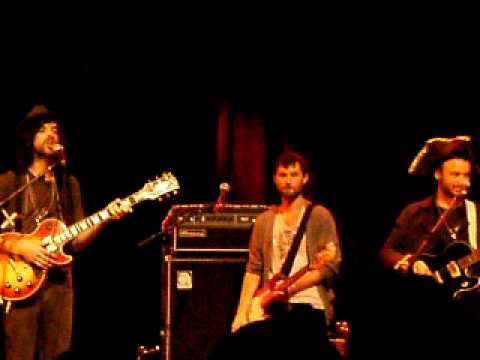 Foolin' - Devendra Banhart and The Grogs Toronto 27/11/09