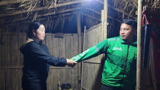 Download Lagu Mila held Viet's hand, not letting him leave in the cold, rainy night MP3