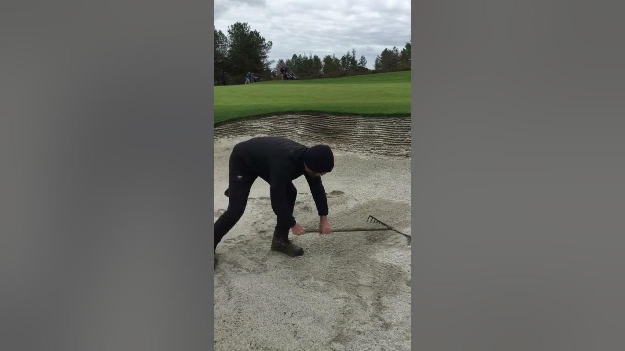 Bunkers and how to rake them! YouTube