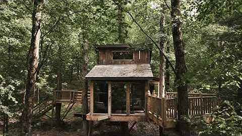 The View Treehouse at the Mohicans in Ohio! - Super Modern and luxury treehouse with many amenities!
