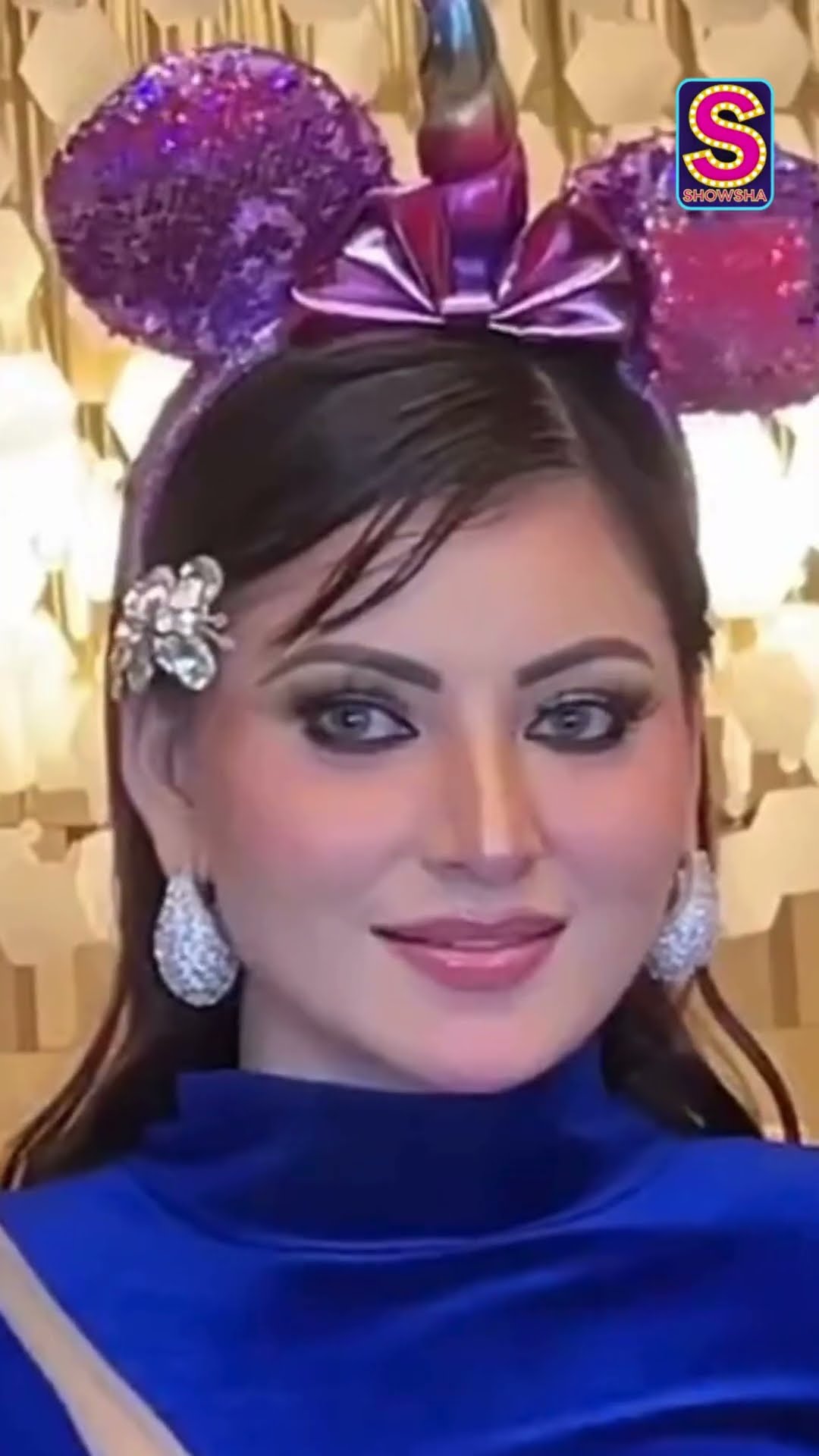 Stunning Urvashi Rautela Celebrated Her Mother’s Mira Rautela Birthday With Her Friends | N18S