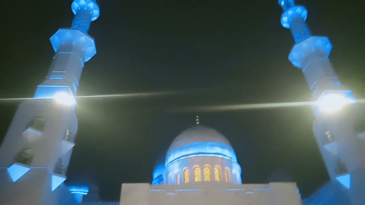 Pertama kali ke masjid zayid solo. MasyaAllah tabarakallah. Indah bgt!!!