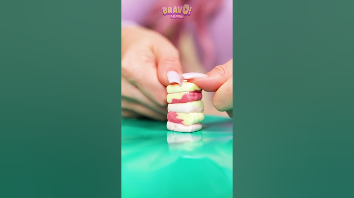 حيلة العلكة 🥳🍭 | اصنع بنفسك مصاصة للعب!