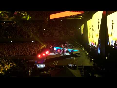 Depeche Mode - I Feel You [live @ Ziggo Dome Amsterdam 7/12/2013] HD