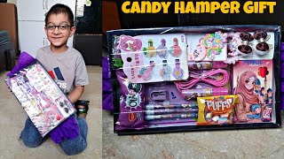 Kids Gift Hamper Unboxing | Pencil, Clips, Snacks | Perfect Birthday Gift | Kids Mania screenshot 1