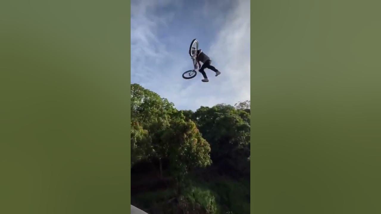 Фронтфлип BMX