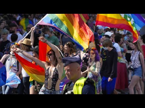 Video: Der Afroamerikaner Brannte Das Haus Nieder Und Verteidigte Sich Gegen Homosexuelle Dämonen - Alternative Ansicht