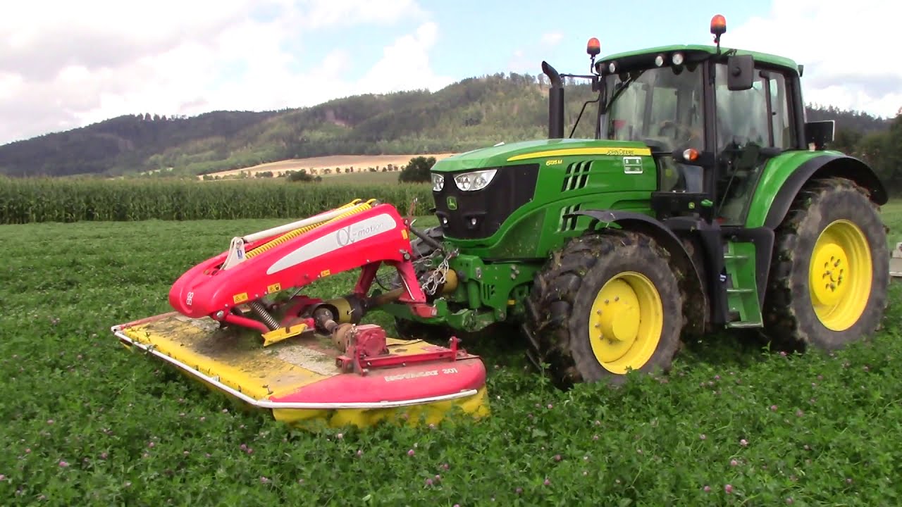 John Deere 6135M s rotačkami Pottinger