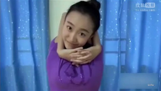 Beautiful girl soft dance stunning when rotating 180 degrees screenshot 5