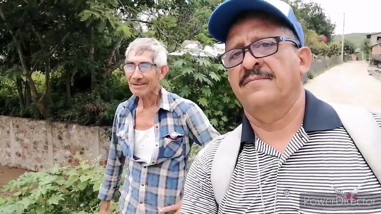 Mire a la gente de Xilocintla hoy quisieron poner bello a su pueblo y vean a quién encontramos