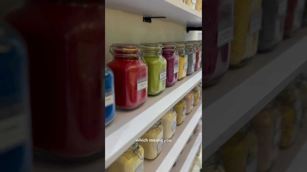 THIS VEGAN GROCERY STORE  IN THE PHILIPPINES HAS A VEGAN MATCHA BAR! 🍵 😋