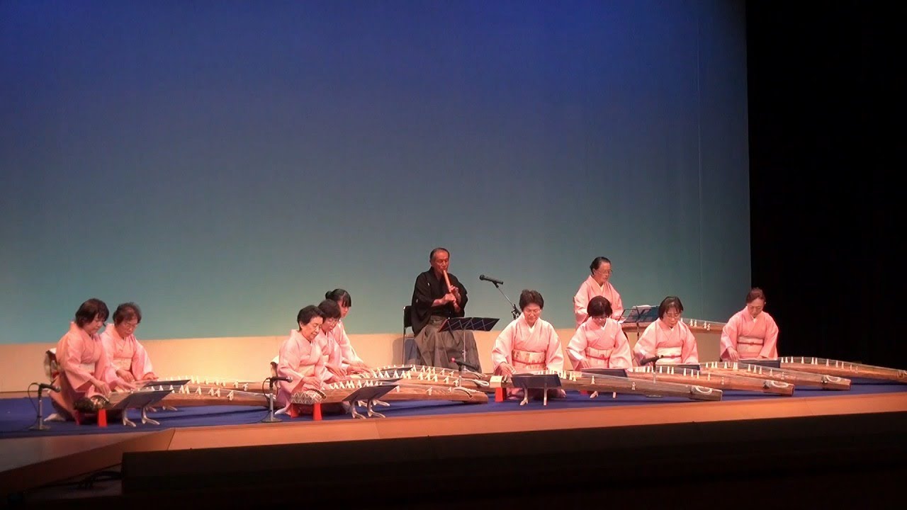 箏　琴　生田流 17絃箏 琴柱 17弦琴 琴 和楽器 邦楽 生田流 （箏進化、25絃の