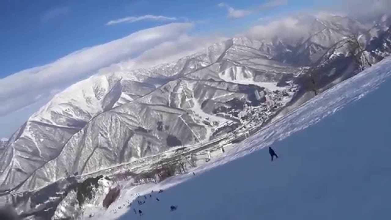 苗場スキー場 大斜面ゲレンデ - YouTube