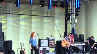 The Dodos with Neko Case - Walking and Red & Purple - Lolla 2010