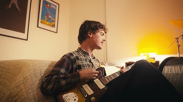 Daisy Park - Talking (Official Visualiser)