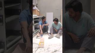 chele ne ustad ko paresan kar diya🤣#carpenter #funny #trending #comedy #viralvideo #shortfeed #video