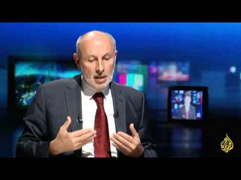بلا حدود- يزيد صايغ- المجلس العسكري وأجهزة الأمن