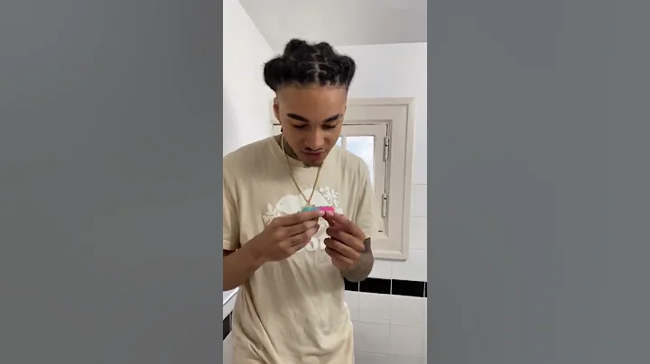 How students be vaping in school washrooms🤣🤣🤣 - DayDayNews