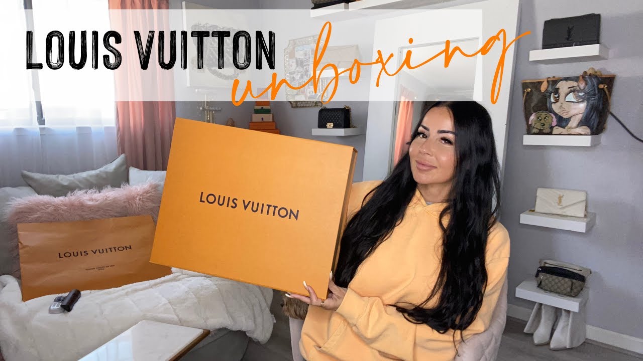 Unboxing Louis Vuitton Pillow Puffer ONTHEGO GM Beige Autres Toiles  Monogram 2021 Winter Collection. 