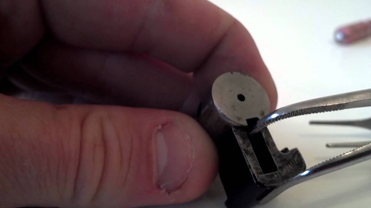 Lee enfield ishapore bolt/extactor removal part 2 YouTube
