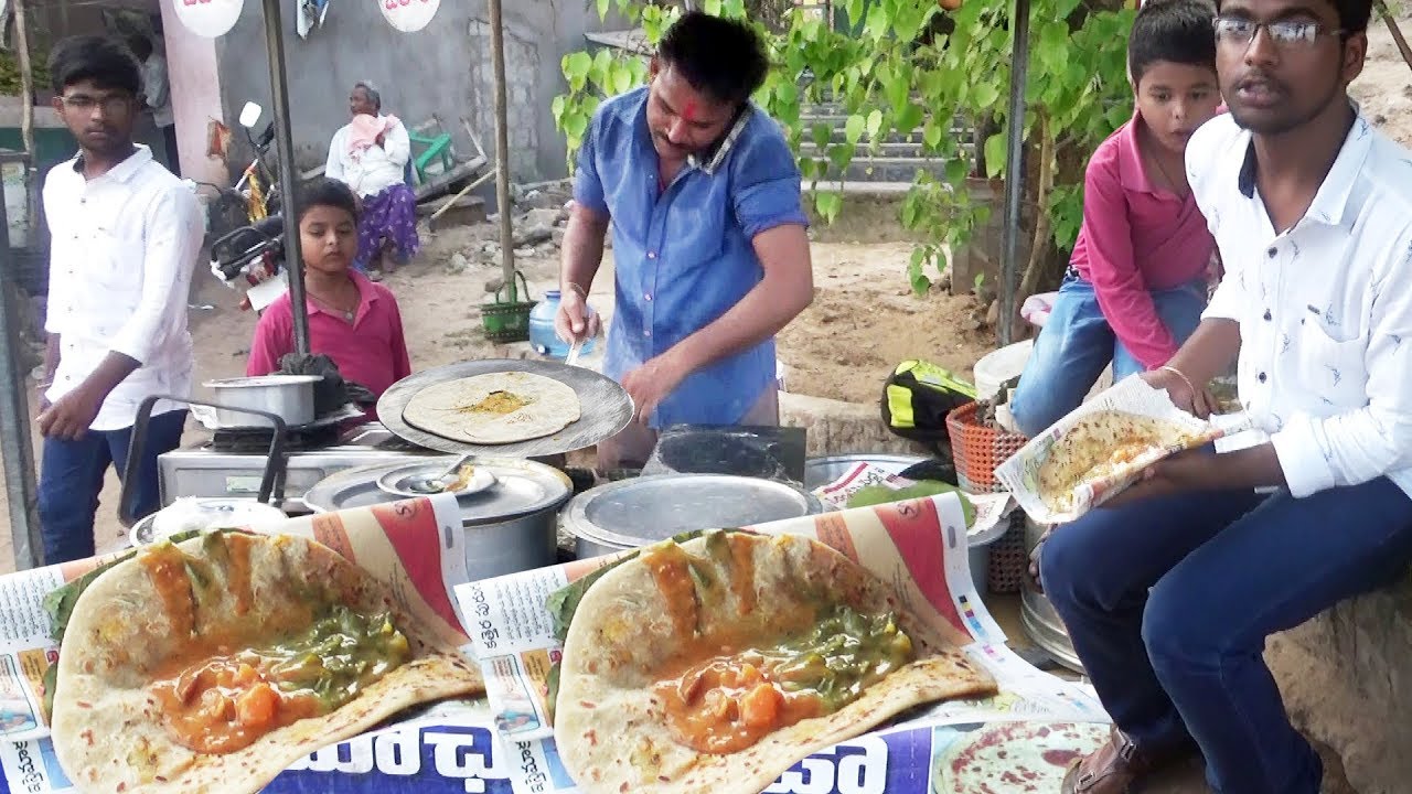 Young Man Selling Aloo Paratha with Chana Curry & Dall / Only 20 rs Per Plate | Indian Street Food | Street Food Catalog