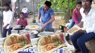 Young Man Selling Aloo Paratha with Chana Curry & Dall / Only 20 rs Per Plate | Indian Street Food