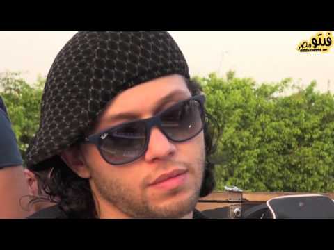 حفله جامعه مصر محمد عبدالسلام يعزف بعدنا ليه للعالمى محمد حماقى