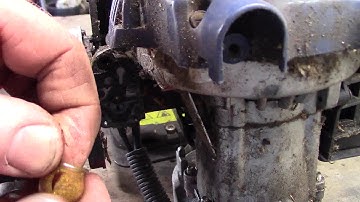 Hedge Trimmer Carburetor repair, primer bulb repacement diy easy fix