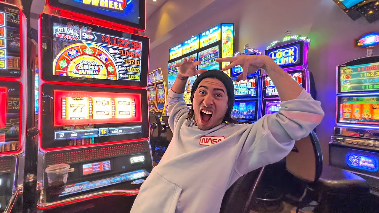 This Is The CRAZIEST Las Vegas Slot Machine!  (HITTING SO MANY BONUSES) -  YouTube