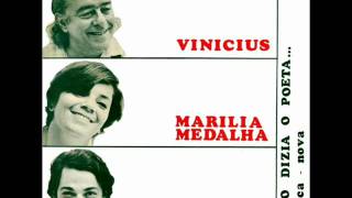 Vinicius de Moraes, Marilia Medalha e Toquinho - Samba da rosa chords