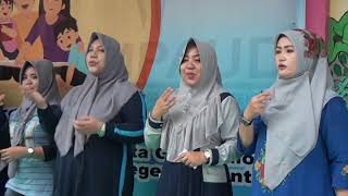 Mars Pendidikan Keluarga oleh Paduan Suara Paud (KB) Damhil DWP UNG