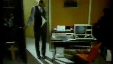 Radio Shack Model 100 1984 TV commercial