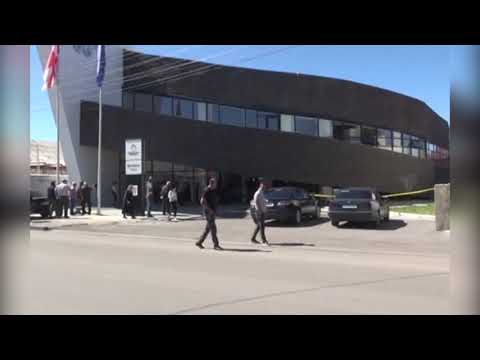 ახალქალაქის იუსტიციის სახლის მინა ჩაამსხვრიეს